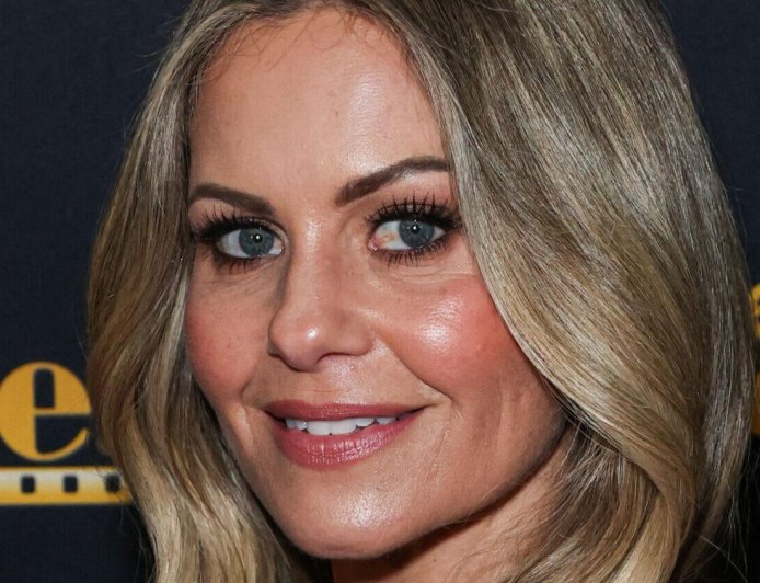 Candace Cameron Bure Removes Bikini Pic After Being Flooded With Negative Comments About Her Body