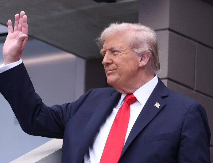 US Open final delayed for 48 minutes after organisers issue bizarre Donald Trump plea to broadcasters