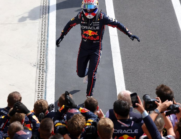 &#8216;Ha!&#8217; &#8211; Max Verstappen mocks title rivals&#8217; tactics after breaking stunning all-time F1 record