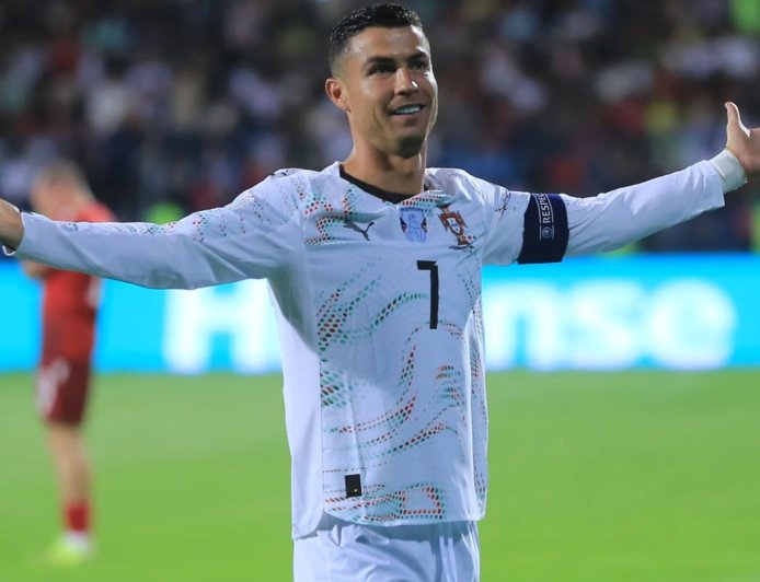 Cristiano Ronaldo overtakes Lionel Messi record and closes in on World Cup history