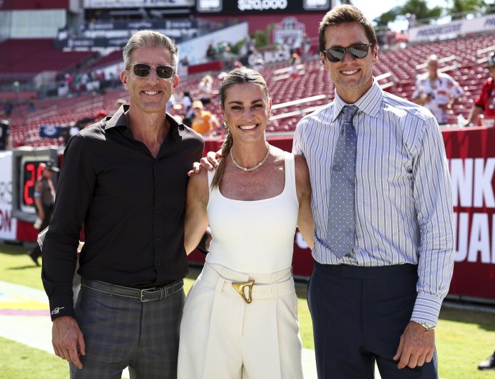 Erin Andrews Claps Back at Critics of Fox NFL Broadcast: 'You Try to Do This'