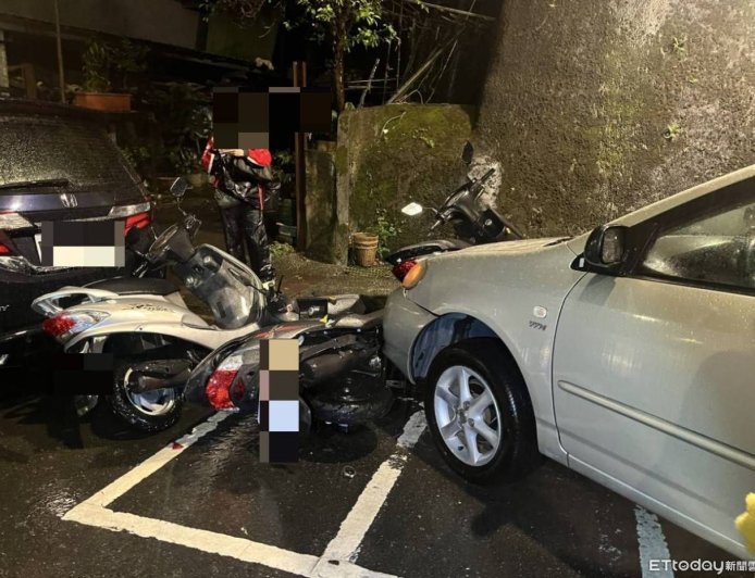 快訊／內湖77歲女駕駛連撞7機車　疑大雨視線差釀禍