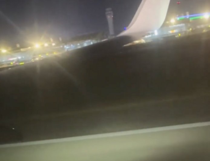 （影）北京飛香港班機降落撞草坪起落架冒煙! 港機場北跑道一度關閉