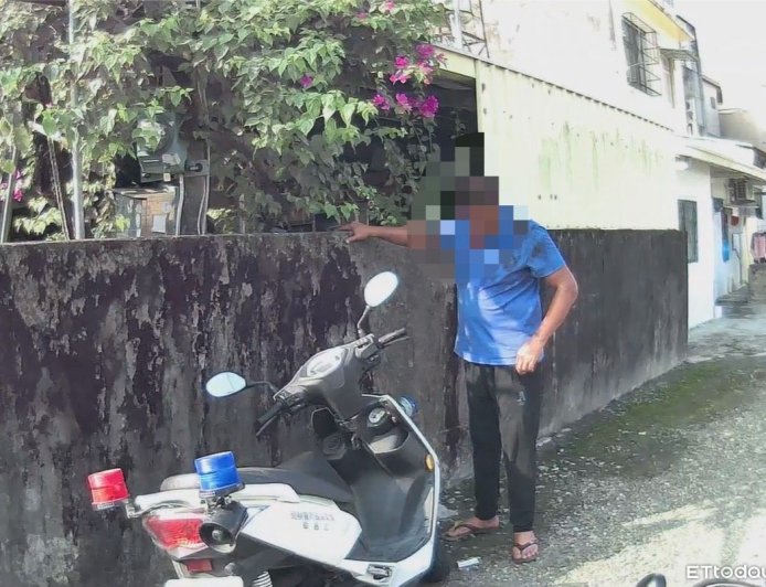 竊賊金香舖伸手偷錢秒落荒逃 屏東警90分鐘逮人法辦