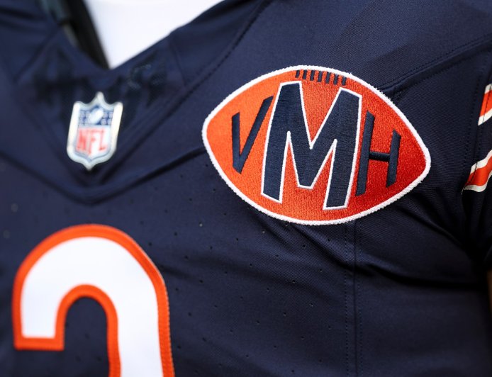 What is the patch the Chicago Bears are wearing on their uniforms?