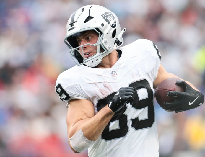 What’s the latest on Brock Bowers’ injury? Update as Pete Carroll downplays Raiders star’s setback
