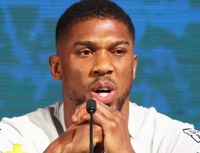 Anthony Joshua axed from world rankings in brutal blow ahead of comeback