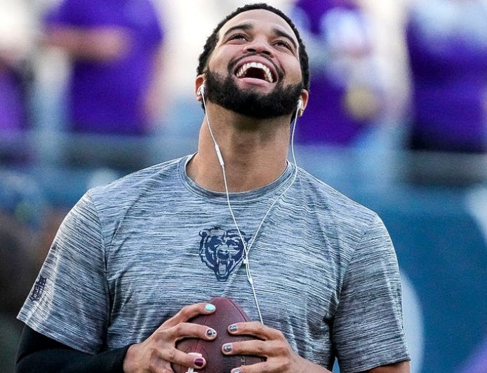 Bears' Caleb Williams shares powerful message on painted finger nails before season opener vs Vikings