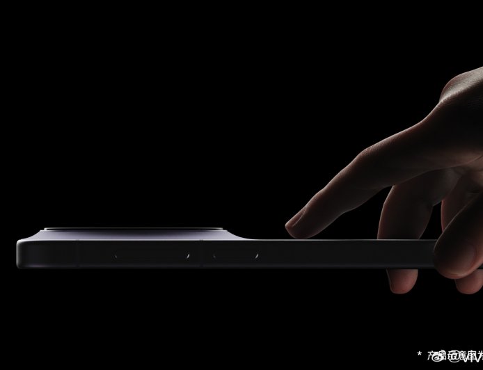 vivo X300 系列手机局部特写公布：突破性采用超厚一体式冷雕技术、机身最薄厚度“7 打头”