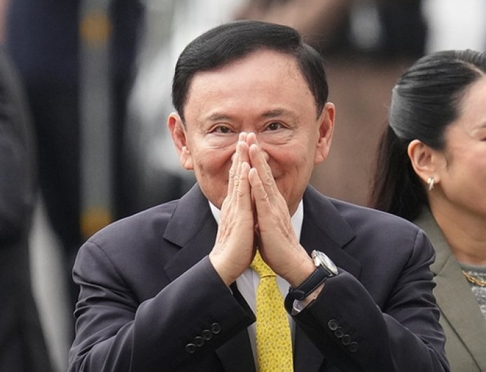 为泰党再遭冲击,泰国最高法院裁决他信重新服刑1年