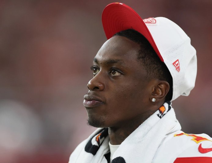 Does Xavier Worthy have a chance to play against the Eagles in Week 2?