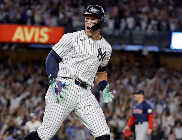 Aaron Judge passes Yankees legend Yogi Berra on team's all-time home run list