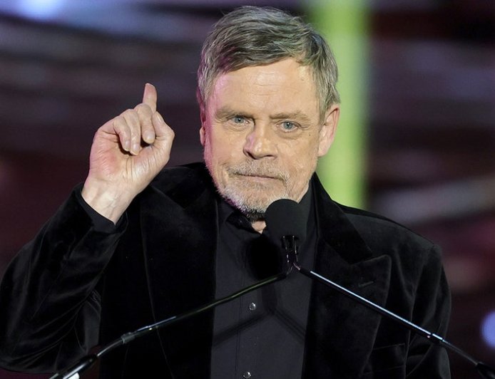 Mark Hamill says he's 'really ashamed' America elected Trump twice