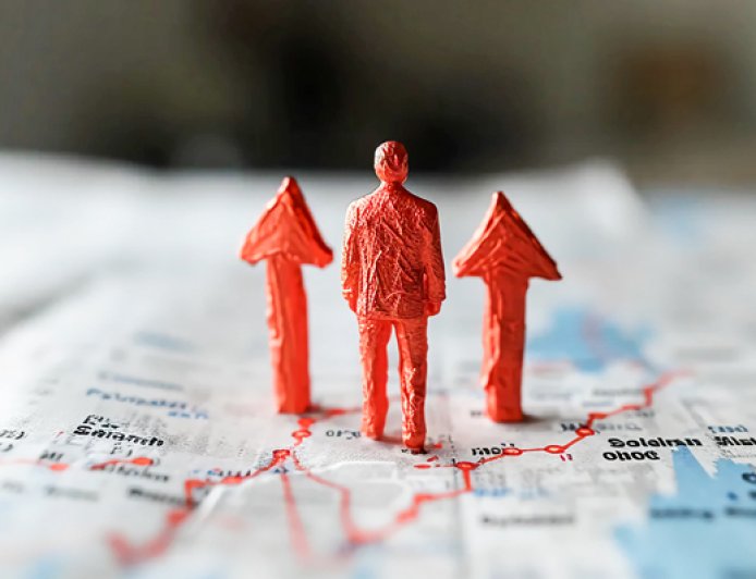 银行净息差持续收窄，为何西安银行逆势上行49个基点？