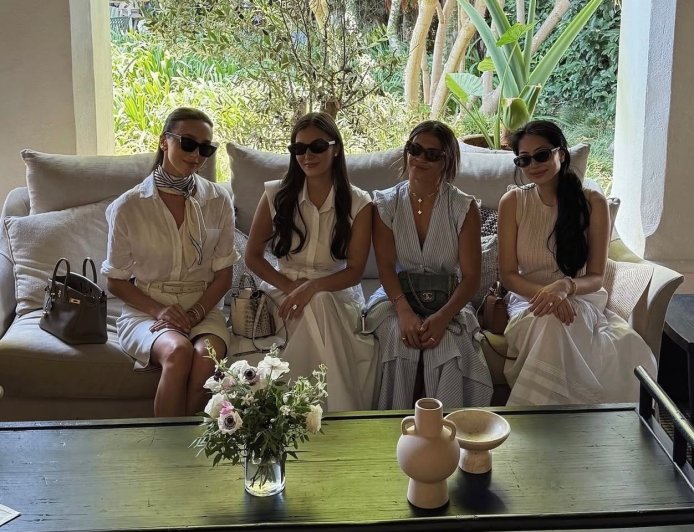 汶萊王子妃富貴姊妹淘聚會　出動LV頂規鱷魚皮包