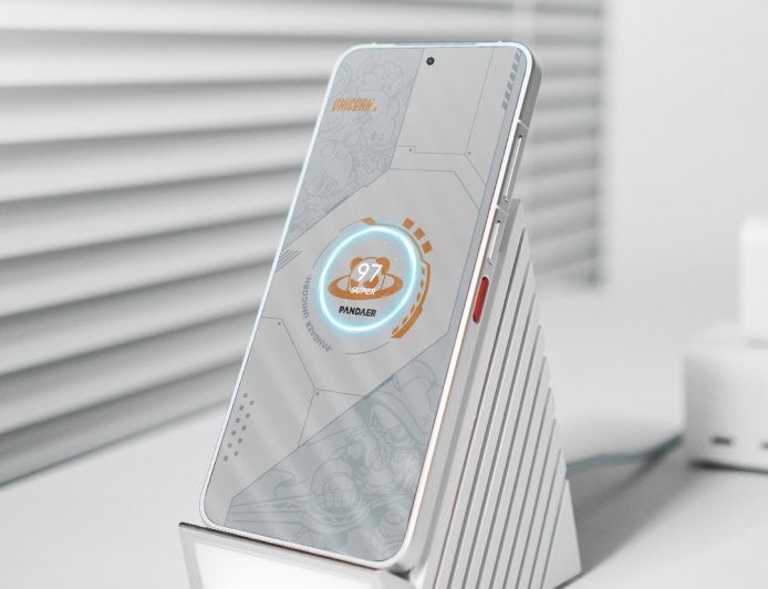 魅族 PΛNDΛER 66W 光之风冷无线潮充亮相，支持魅族 22 手机 66W 无线充电