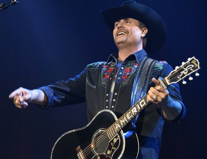 Country artist shares why he's throwing his star power into race to replace top Republican