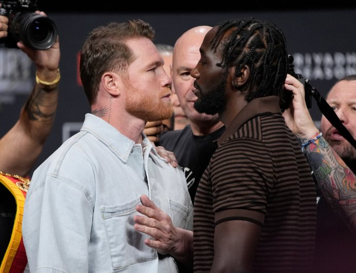 卡内洛·阿尔瓦雷斯vs特伦斯·克劳福德: 比赛安排、开始时间、观看方式