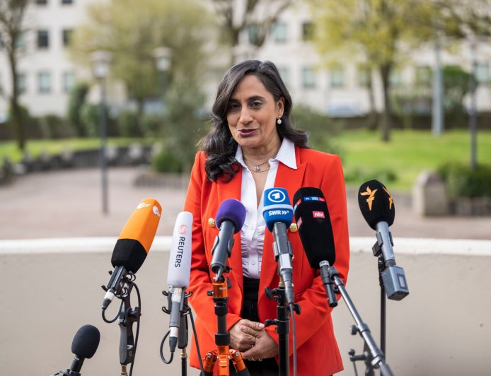 以色列袭击卡塔尔后，加拿大评估与以色列的关系