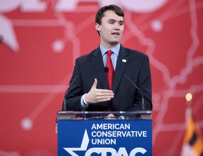 MAGA有了新“圣徒”