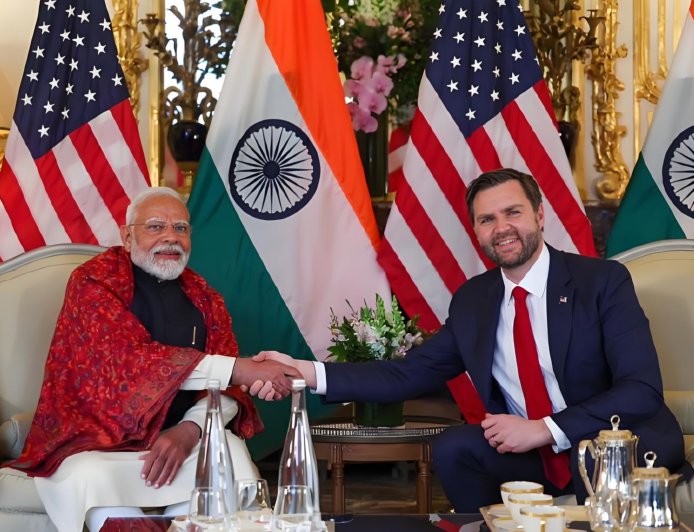 中国正从印美的胆小鬼博弈中获利？