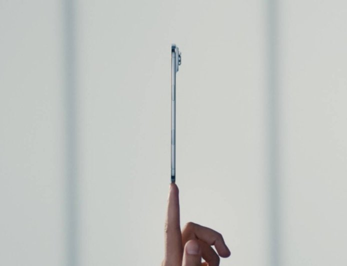 延续乔布斯梦想：iPhone Air 是苹果迈向“全玻璃”愿景的又一步