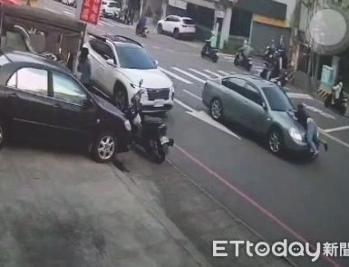 驚險畫面！媽媽被詐400萬　女兒計誘車手「趴引擎蓋」擋車逮人