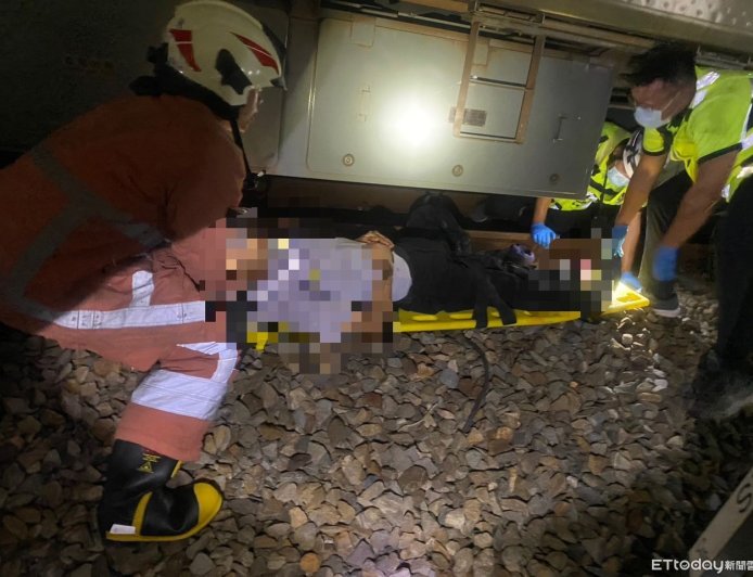 快訊／台鐵深夜事故　男遭火車撞擊「左腳掌斷肢」搶救中