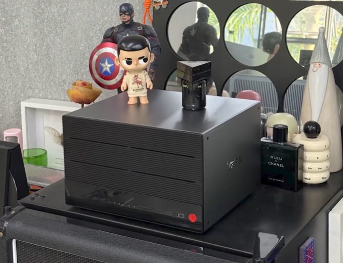 飞牛 NAS 自曝将标配 UPS 不间断电源，预计 10 月中旬亮相