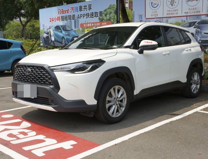 開共享出租車「想睡覺」自撞護欄翻覆　男嫌貴仍被判賠28萬