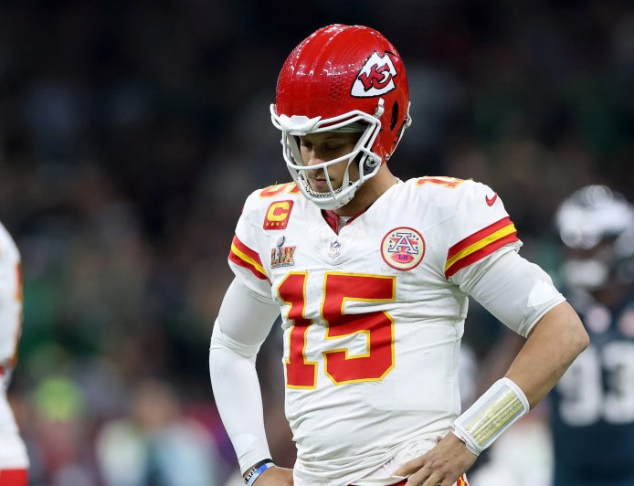 Patrick Mahomes isn&#8217;t a top 5 QB right now and could bring Chiefs dynasty crashing down with him