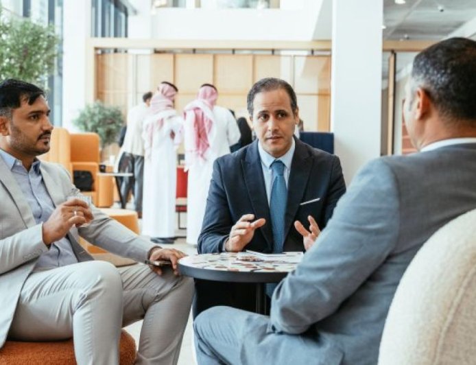 信任经济：开启机会之门的是可信度而非“关系”