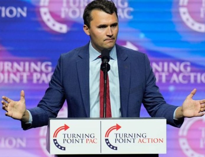 查理·柯克：被一颗子弹终结生命的“造王者”！