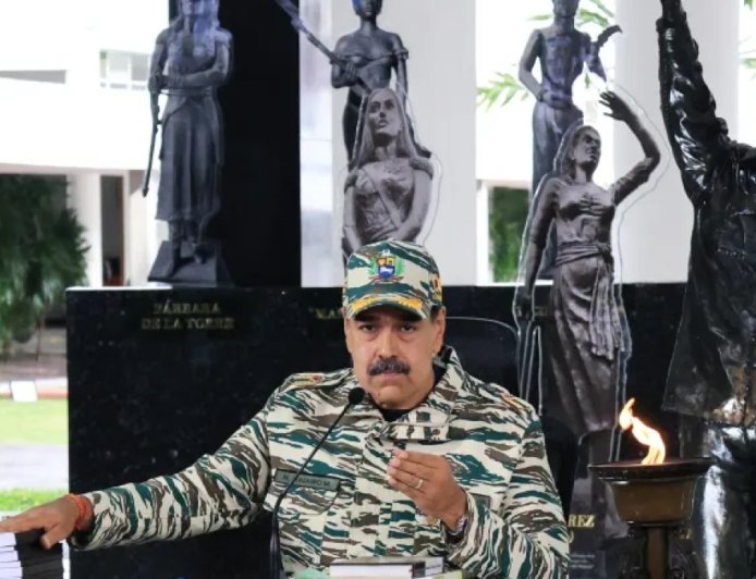 舰船、核潜艇与海军陆战队：美军部署在委内瑞拉附近干什么？