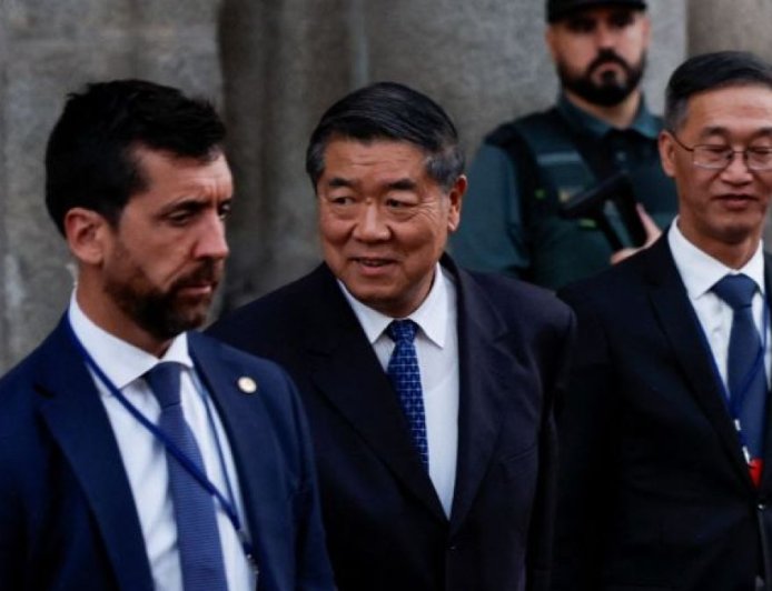 中美在俄罗斯石油和TikTok禁令威胁下举行贸易谈判