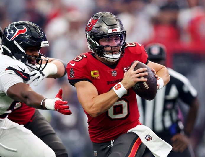 Baker Mayfield authors incredible final drive to lift Bucs over Texans