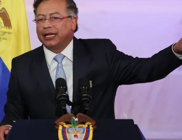 哥伦比亚总统佩特罗：谴责美国关于波哥大未能打击毒品贩运的指控