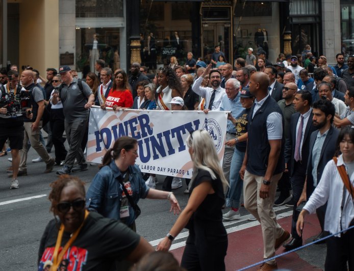 特朗普抨击纽约州州长支持“小共产主义者”马姆达尼