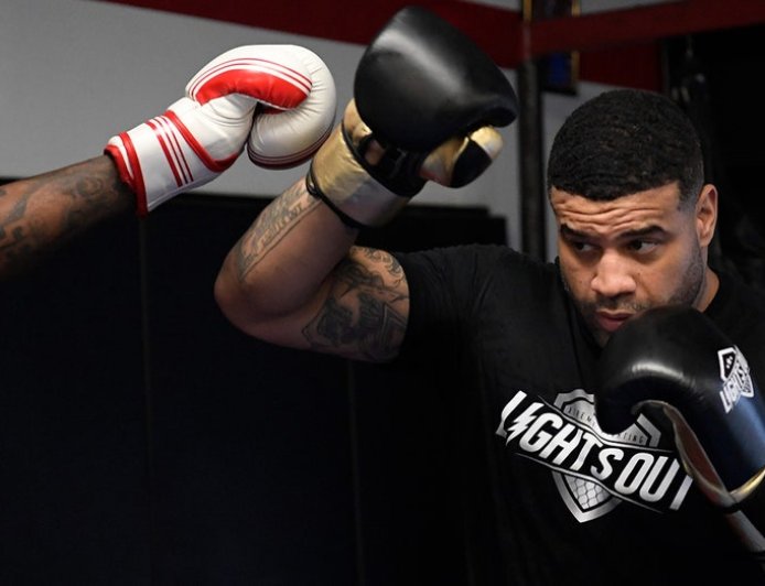 Ex-NFL star Shawne Merriman touts 'game-changer' set to debut for Lights Out Xtreme Fighting