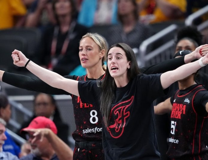 Caitlin Clark, Sophie Cunningham protest WNBA refs from sideline during Fever playoff game