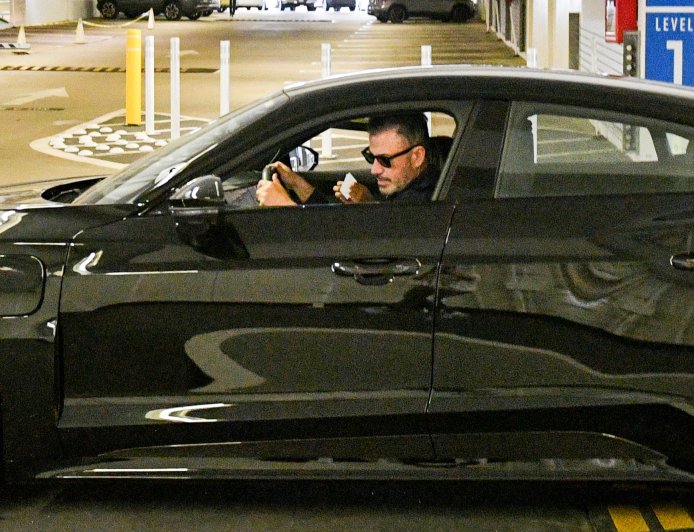 Jimmy Kimmel Seen for 1st Time Since Late Night Show Suspension