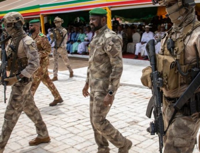 法国冻结与马里安全合作并驱逐两名外交官