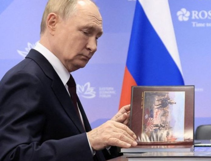 普京：俄罗斯刻意放缓经济增速以遏制通胀