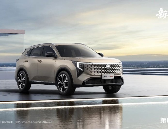 长安第四代 CS55PLUS 车型将于 9 月 25 日上市，全球首发 500Bar 超高压直喷新蓝鲸发动机