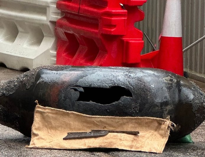 Massive WWII bomb forces overnight evacuation of 6,000 residents from homes