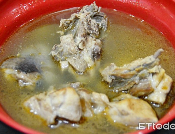 一鍋燒酒雞喚回記憶！86歲失智總鋪師重現神級手藝　逼哭家人