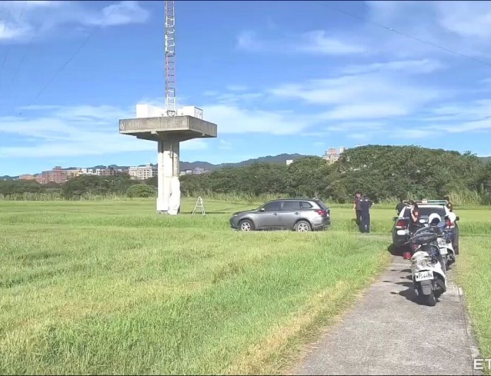 快訊/板橋堤外電塔驚見雙屍!夫妻疑經商失敗欠債輕生