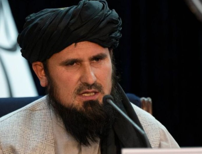 喀布尔回应特朗普威胁：交出巴格拉姆基地“绝不可能”