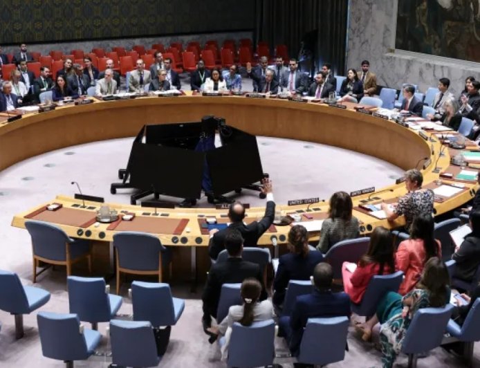 在八天的期限过后将对伊朗重新实施哪些制裁？