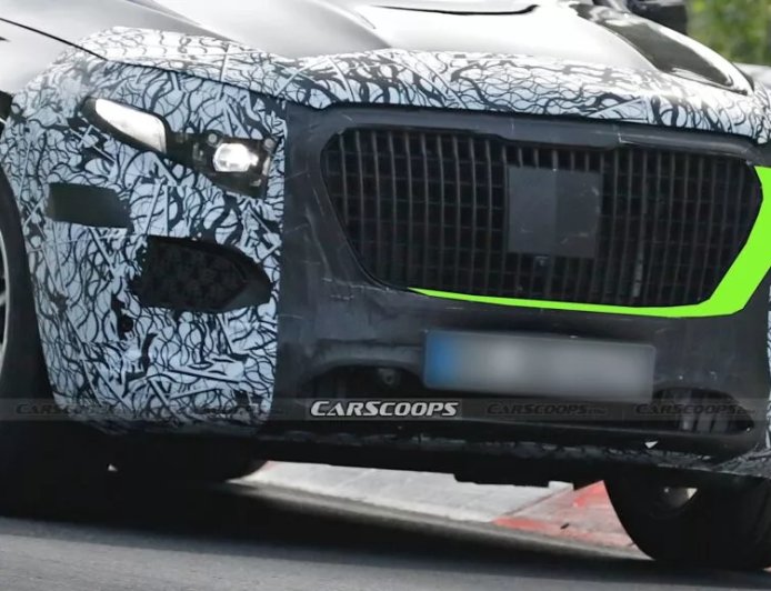 梅赛德斯 - 迈巴赫 GLS 改款车型谍照曝光：格栅设计微调